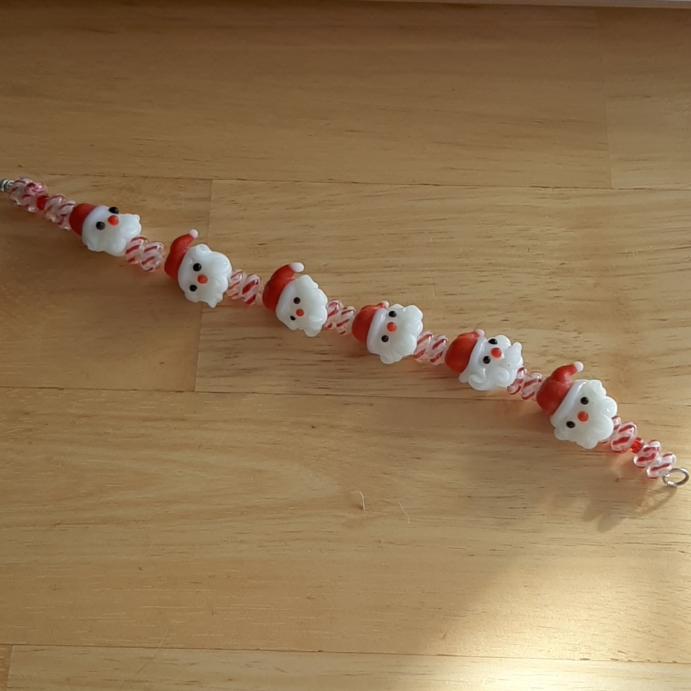 Santa bead bracelet